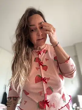 Snapshot of misslulipop chatting on September 2025 02:05:02 PM misslulipop online show from September 2025 02:05:02 PM