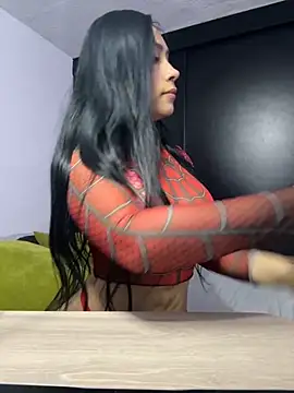 Angela isabella online show from October 2025 01:01:02 PM