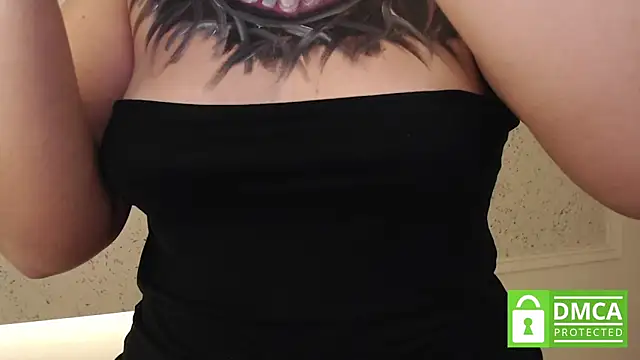 mollywayne online show from October 2025 04:52:01 PM