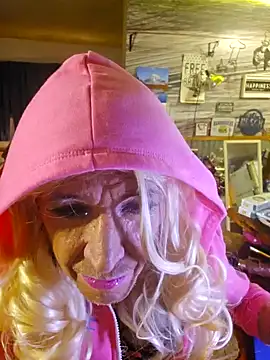 Snapshot of CROSSCOUNTRY1 chatting on January 2025 11:03:02 AM CROSSCOUNTRY1 online show from January 2025 11:03:02 AM