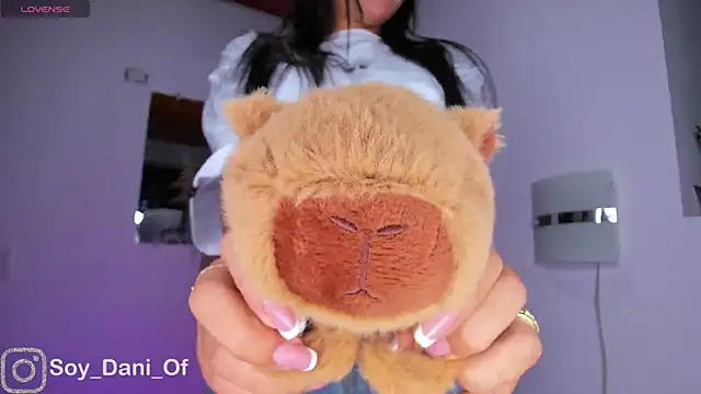 Ambar pe  online show from March 2025 11:39:01 PM