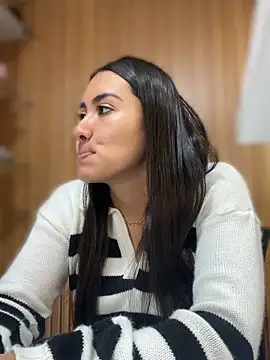 Ambar pe  online show from September 2025 06:29:02 PM