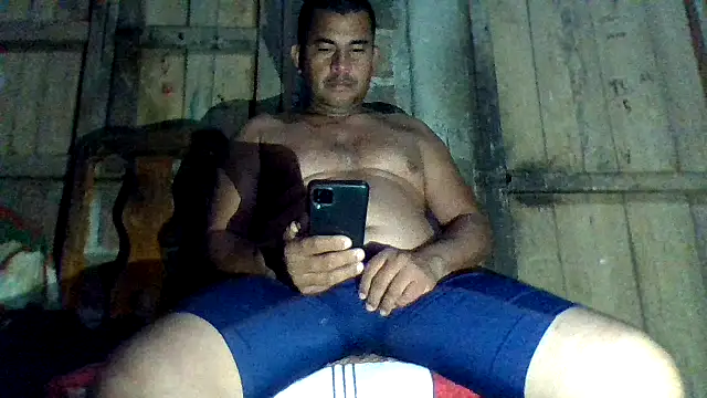 Snapshot of axomen chatting on October 2025 03:27:01 AM axomen online show from October 2025 03:27:01 AM