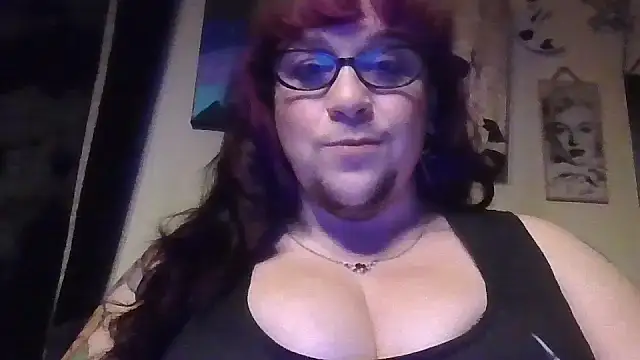 Snapshot of GothyBaby chatting on November 2025 01:39:01 AM GothyBaby online show from November 2025 01:39:01 AM