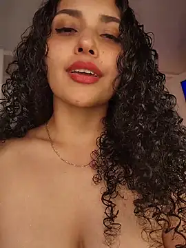 Snapshot of Lucy_Marin chatting on October 2025 04:06:02 PM Lucy Marin online show from October 2025 04:06:02 PM