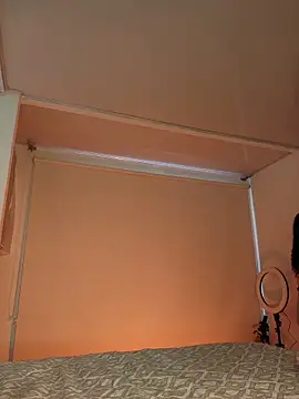 Snapshot of Lucy_Marin chatting on December 2025 04:57:02 PM Lucy Marin online show from December 2025 04:57:02 PM