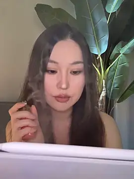 Snapshot of sphynx-_- chatting on September 2025 11:43:01 AM sphynx- - online show from September 2025 11:43:01 AM