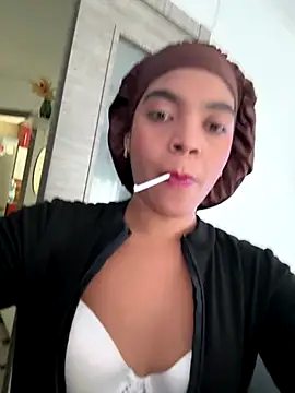 Snapshot of Katiiahotbaby chatting on December 2025 02:02:02 PM Katiiahotbaby online show from December 2025 02:02:02 PM