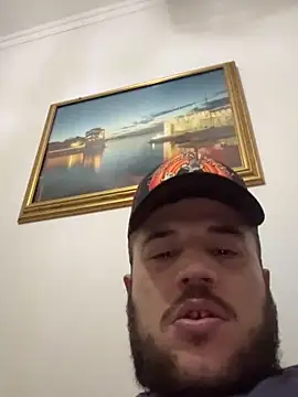 Snapshot of 1Aleks13 chatting on October 2025 12:58:01 AM 1Aleks13 online show from October 2025 12:58:01 AM