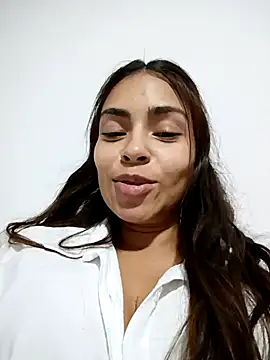 Snapshot of Ivanna2 chatting on December 2025 01:48:02 AM Ivanna2 online show from December 2025 01:48:02 AM