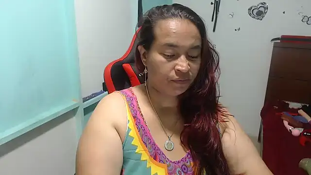 NatalySexxxMilk online show from December 2025 06:11:01 AM