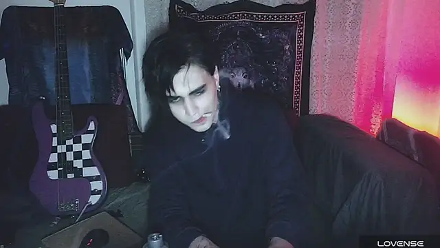 sademobeer online show from December 2025 01:59:02 AM