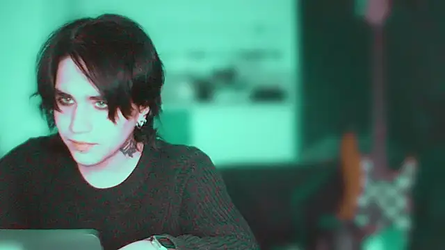 sademobeer online show from April 2026 06:17:01 PM