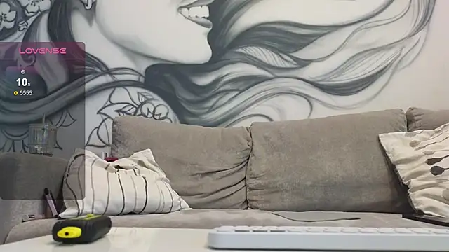 Snapshot of Scout_Avrora chatting on December 2024 09:17:01 AM Scout Avrora online show from December 2024 09:17:01 AM