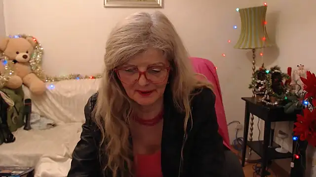 Snapshot of BlairFort chatting on January 2025 01:53:01 PM BlairFort online show from January 2025 01:53:01 PM