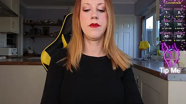 stripmequick online show from February 2025 10:41:01 AM