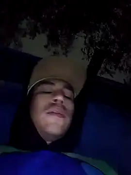 Snapshot of AlexAlejandro13 chatting on November 2025 12:35:01 AM AlexAlejandro13 online show from November 2025 12:35:01 AM