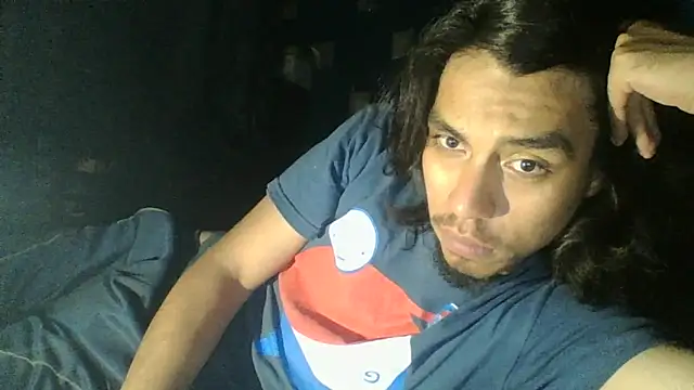 Snapshot of AlexAlejandro13 chatting on April 2026 07:13:02 AM AlexAlejandro13 online show from April 2026 07:13:02 AM