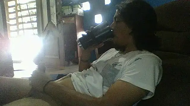 Snapshot of AlexAlejandro13 chatting on May 2026 09:20:01 PM AlexAlejandro13 online show from May 2026 09:20:01 PM