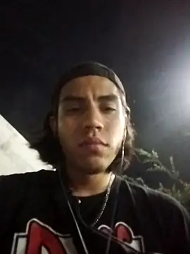 Snapshot of AlexAlejandro13 chatting on May 2026 05:04:02 AM AlexAlejandro13 online show from May 2026 05:04:02 AM