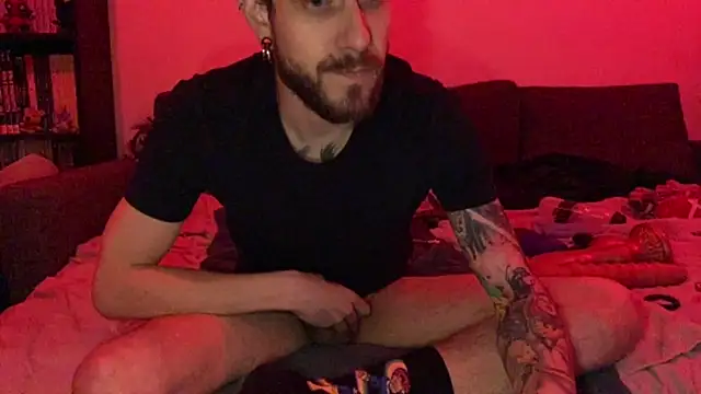 MadArzh online show from January 2025 12:00:01 AM