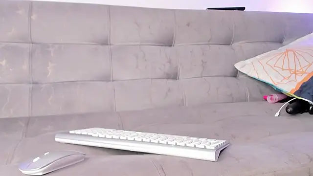 AgathaFoxx online show from December 2024 08:04:01 PM