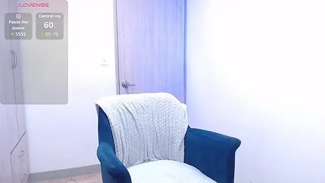 EricaVanderhill online show from October 2025 08:30:02 PM