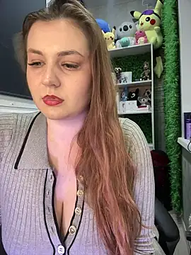 Snapshot of CandyShoopp chatting on December 2024 08:44:01 PM CandyShoopp online show from December 2024 08:44:01 PM