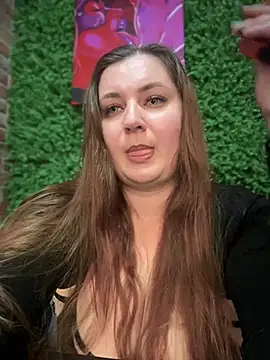 Snapshot of CandyShoopp chatting on February 2025 04:00:02 PM CandyShoopp online show from February 2025 04:00:02 PM