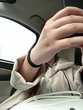 Snapshot of CandyShoopp chatting on March 2025 01:40:02 PM CandyShoopp online show from March 2025 01:40:02 PM