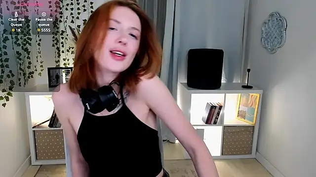 Salme Sweet online show from October 2025 09:48:02 PM