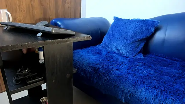 Snapshot of Mature_Skinny chatting on January 2026 09:16:01 PM Mature Skinny online show from January 2026 09:16:01 PM