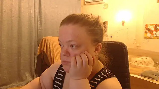 Janiffer MiMi online show from February 2025 12:18:01 AM