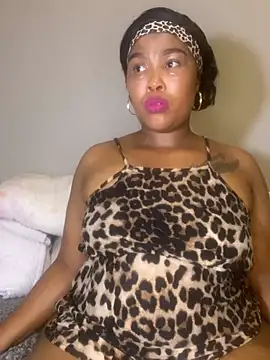 Snapshot of BADFATASS85 chatting on January 2026 12:37:01 AM BADFATASS85 online show from January 2026 12:37:01 AM