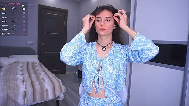 Snapshot of Holla_Molly chatting on February 2026 05:50:01 AM Holla Molly online show from February 2026 05:50:01 AM