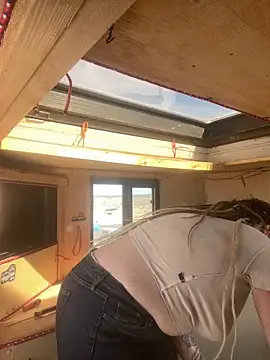 Snapshot of 1-800-FUCKYOU chatting on March 2025 06:43:02 PM 1-800-FUCKYOU online show from March 2025 06:43:02 PM