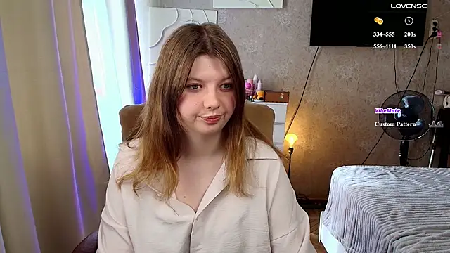 Snapshot of Vivian_cutie chatting on May 2026 12:32:01 PM Vivian cutie online show from May 2026 12:32:01 PM