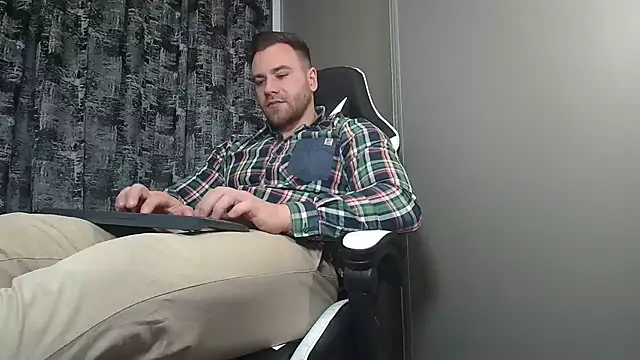 Thori92 online show from February 2025 06:43:02 PM