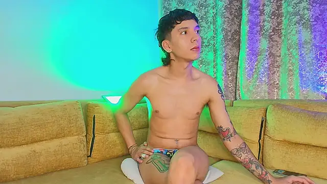 JacoboSwam online show from January 2026 09:01:02 AM