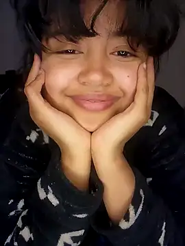 Snapshot of Peach_Girll chatting on February 2025 05:10:01 AM Peach Girll online show from February 2025 05:10:01 AM