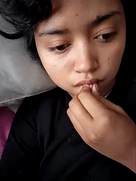 Snapshot of Peach_Girll chatting on March 2025 03:35:02 PM Peach Girll online show from March 2025 03:35:02 PM