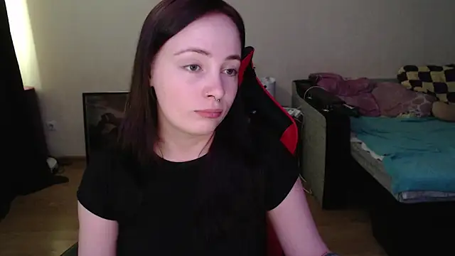 Laralianna online show from April 2026 01:45:01 PM