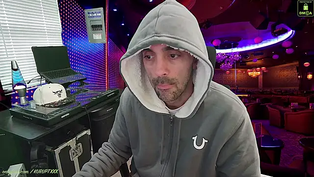 Snapshot of kuruptxxx_live chatting on January 2025 06:45:01 PM kuruptxxx live online show from January 2025 06:45:01 PM