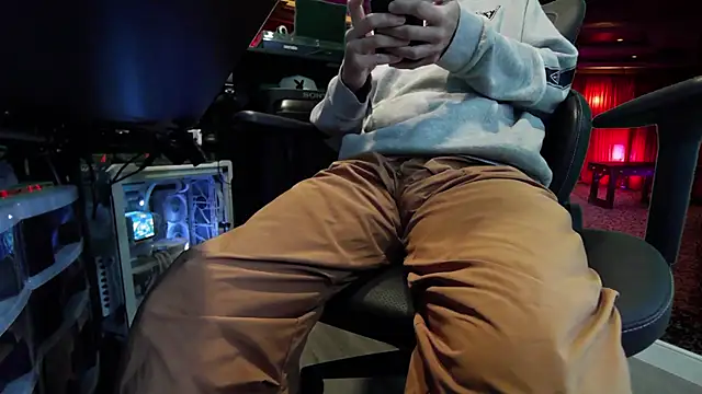 Snapshot of kuruptxxx_live chatting on October 2025 01:07:02 PM kuruptxxx live online show from October 2025 01:07:02 PM