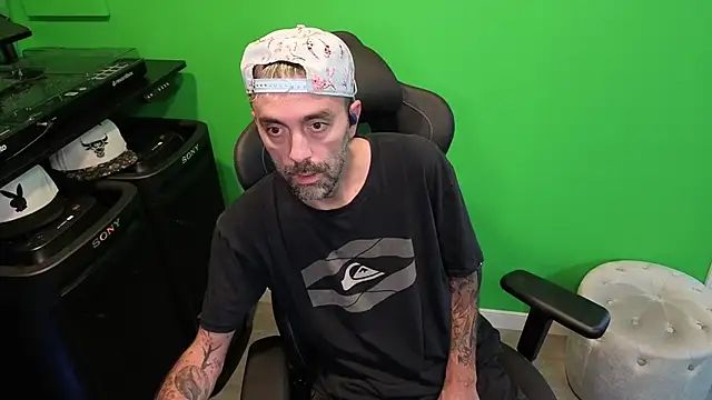 Snapshot of kuruptxxx_live chatting on November 2025 07:45:02 PM kuruptxxx live online show from November 2025 07:45:02 PM