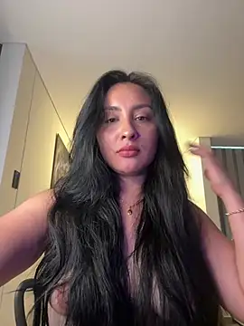 AnushaKumari online show from April 2026 10:01:02 PM