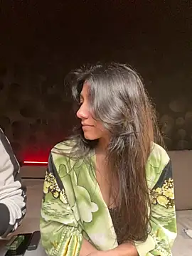 Snapshot of Kiscsillagg chatting on March 2025 07:43:02 PM Kiscsillagg online show from March 2025 07:43:02 PM