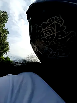 Monseratte21 online show from December 2025 01:16:01 PM