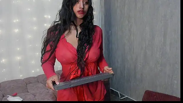 Valentinne z online show from January 2025 11:56:01 AM