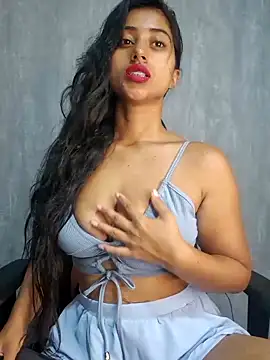 Valentinne z online show from February 2025 09:10:01 AM